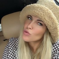 Amanda (@anabellaroses55) 's Twitter Profile