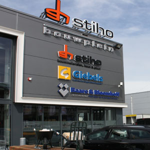 stihoamsterdam's profile picture. Stiho is op deze locatie gevestigd met de bedrijven Giebels (ijzerwaren en gereedschappen) en Baars & Bloemhoff (decoratieve plaatmaterialen) in Stiho-bouwplein