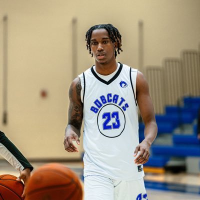 6’6 Small forward/ two guard Bryant Stratton College class of “26” #JUCCOPRODUCT. @aaronbynum985@gmail.com