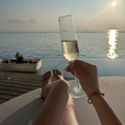 hgtanb's profile picture. Sometimes your whole life boils down to one insane move.