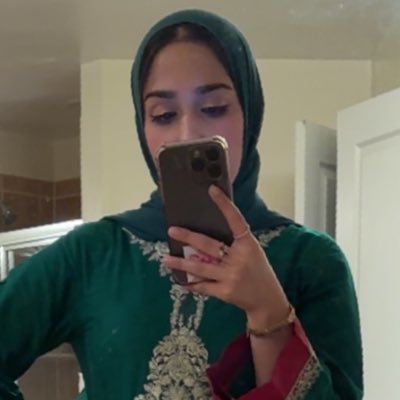 Efrahk's profile picture. Act with kindness but do not expect gratitude • 🇵🇰