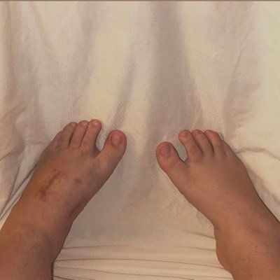 Feet 4 Sale