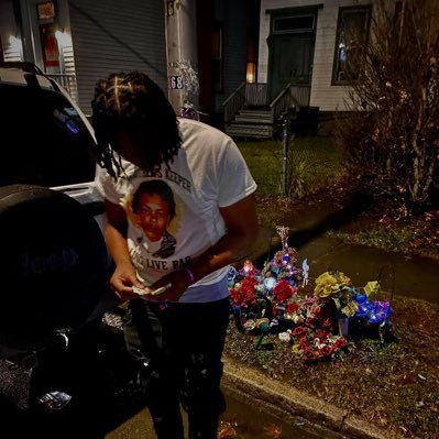 Kts_Topone's profile picture. KT$ OR DIE🩸 LongLivePablo LongLiveDon E49$Shots LongLive Dakcai LongLive Tamarie🤞🏾🩸🖤🫶🏽 GetBusyGang #6th and douw #HittaGang #Topone Free Seag Free Trap
