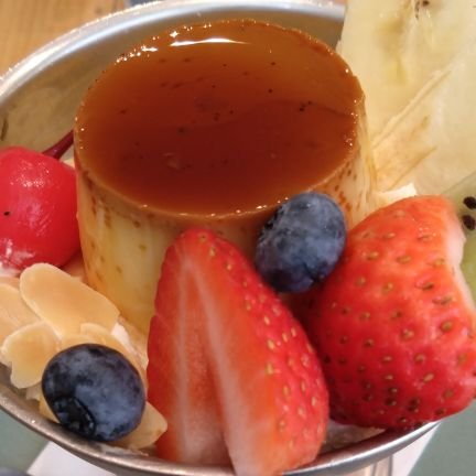 sut_mkw01's profile picture. 一次創作用アカウント。小説を書いたり情報系の同人誌を出したり。紙とインクが好きなひとです。同名の二次創作をする人は同じ人です。
カクヨムやらnoteやらやってます。詳細はhttps://t.co/uWuYNtvMb1からご確認くださいませ。