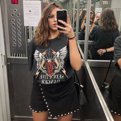 valen_peri's profile picture. 