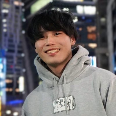 Astran マーケター 英単語アプリ「モチタン」を運営しています　ex:銀の盾youtubeアニメディレクター総登録者30万over