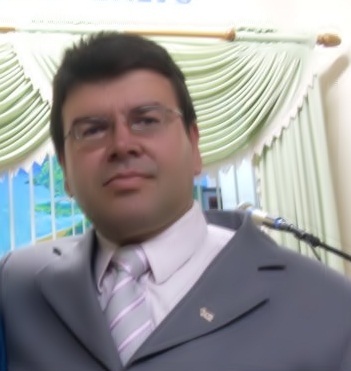 Pastor, Escritor, Servo de Jesus Cristo.
 Pastor da IB Vila Natal, Mogi das Cruzes-SP.Pós Graduado em Aco. Bíblico pela FTBC.Graduado e Docente Local Haggai
