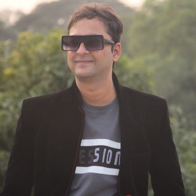 Politics | Computer Engineer | Graphic Designer | ITSM Incharge @BJYM Sardarnagar Ward | Social Worker l Volunteer @CyberGujarat 
 जयतु सनातन धर्मः ।। 🚩