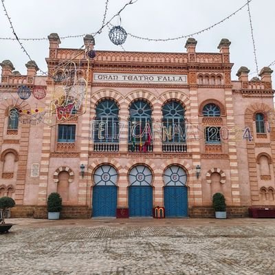 Cuenta dedicada íntegramente al carnaval de Cádiz no sólo actual sino también antiguo.