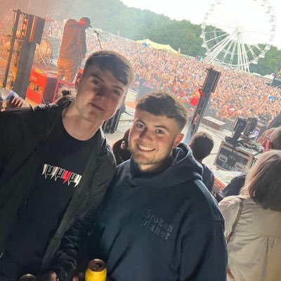 PDogSplash's profile picture. sky blue army/mon the hoops