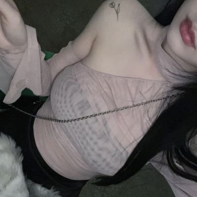 R7xAeBMpgH4llt's profile picture. 良かったら仲良くしてください