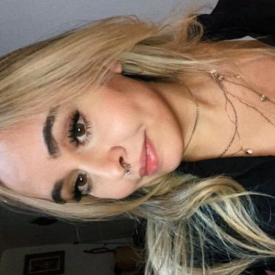 melissaavelan's profile picture. 🪬 555