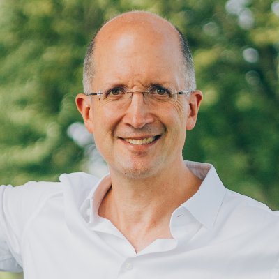 Dr. Thorsten Latzel
Präses der Evangelischen Kirche im Rheinland @ekir_de
Sportbeauftragter der Evangelischen Kirche in Deutschland @EKD