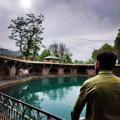 AasifAyoub7's profile picture. Faq3eR🍁
 Masters degree in Peace 🕊️ and Conflict Studies 
Jammu&Kashmir