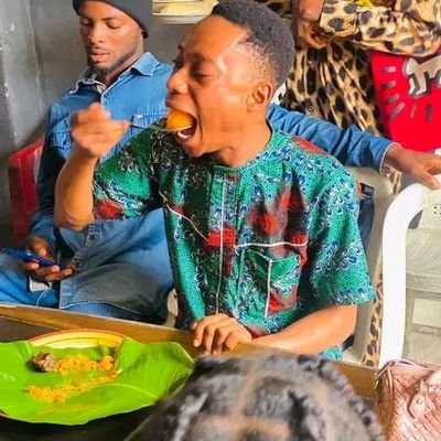 6lackEdet's profile picture. I identify as a lesbian.