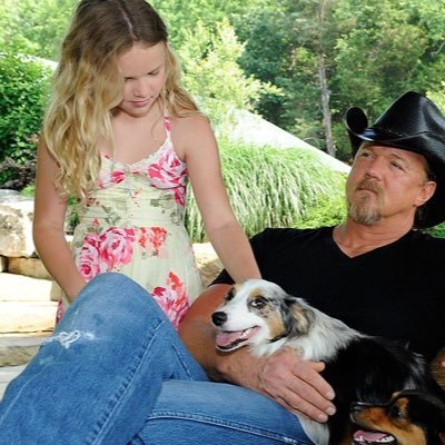 THANKS FOR SUPPORTING MY DAD trace adkins  MAY GOD BLESS YOU AND YOUR FAMILY🙏