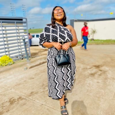 madolo_zizipho's profile picture. I follow three rules: Do the right thing, do the best you can, and always show people you care.