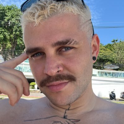 arte, cultura, cinema, vida pessoal e etc
nem sempre falo sério.