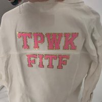 Kim Withrow (@kfinchwithrow) 's Twitter Profile