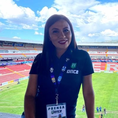 🎙Reportera y 📸 Fotógrafa en ONCE Diario/⚽️Comentarista y narradora de Futbol/💻Diseñadora y editora/👊Cubro al CMLL para Megasports