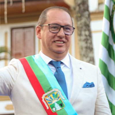 🏛️Alcalde de Villavicencio, ex-concejal de Villavicencio, 🎓Contador Público, especialista en derecho Público y derecho urbano.