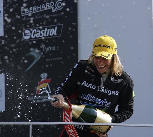 Martasuria's profile picture. 