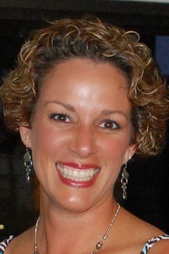 Corporate Volunteer Manager. Mom of 4 girls. Married to my high school sweetheart. Jesus follower. Opinions my own.