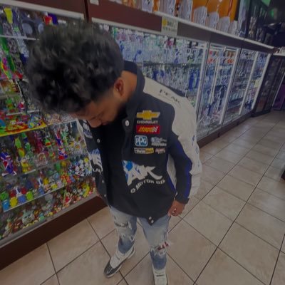 ErickHuncho's profile picture. • Cali • IE • @erickhuncho_ on insta  #LakeShow #RaiderNation #RepBx