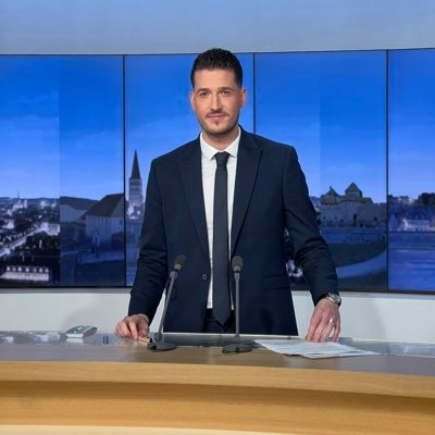 Journaliste • Présentateur @F3franchecomte et parfois @francetvsport / Sur tous les terrains de #sport, souvent à Bonal 📩emilien.diaz@francetv.fr