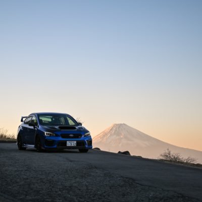 スバルWRX STI VAB （F型）に乗っています🚙車の知識は全くないですが仲良くしてもらえたら嬉しいです😂 カメラ初心者🔰NikonZ6📷よろしくお願いします！🙇‍♂️   ※副業等の勧誘いりません。