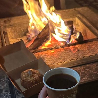 rvaz0's profile picture. 