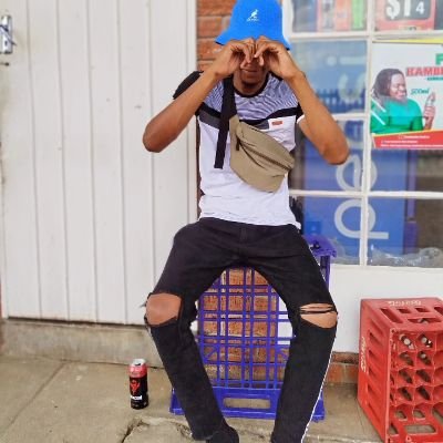 brianstephen3's profile picture. Lord knows ,



😇Instagram:@brianbreezerjames