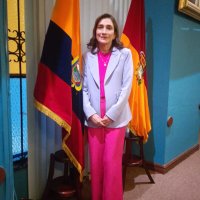 Julia Vasquez (@julia40681) 's Twitter Profile