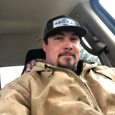 connvict32's profile picture. 