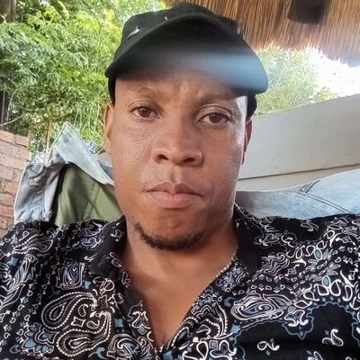 zamile_james's profile picture. God 1st🕆🙏 /Gemini👌/hustler/father&Uncle/shy/ndiyindoda yomXhosa nqho IG:@zamile_james A QUITTER NEVER WINS AND A WINNER NEVER QUITS