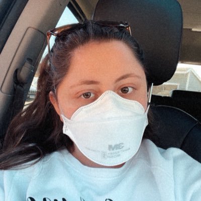 EmilyHayesArt's profile picture. 24 - chronically ill artist 🟥Please don’t repost or use my art without permission 🟥 @emilysphotos1201 and @accidentally_gardening12 on Instagram