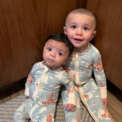 jJILLYg's profile picture. Mom to Jayce and Jhett💙 Down 175 pounds. High School Teacher. Proud Mommy! and Proud Aunt. Diehard Boston Sports Fan. #patsnation #GYMR #healthyliving 💍JAD