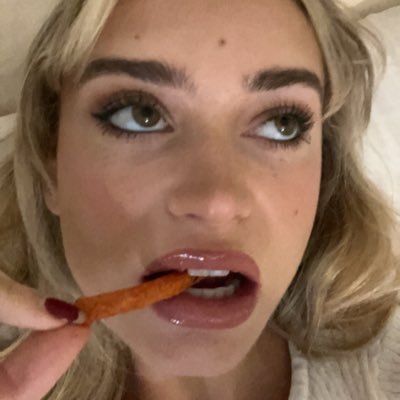 alyssanotfound's profile picture. 