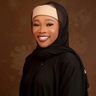 Muslimah, writer ✍️, spoken words artist 🎤, entrepreneur , marketer, girl child advocate 💯.