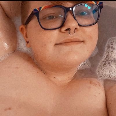 24 | he/it | MDNI | all tips rewarded 🥰 | $2 DM fee | partnered & poly | $puppcatx