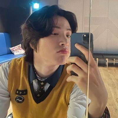 My one and only park jeongwoo ၄၃

im in lOve with iksan boys n
I hope I can meet treasure someday 𓈊
treasure is my golden star ⟵✧