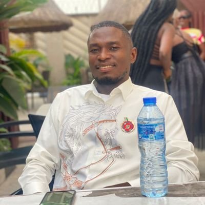 Defender of the territorial integrity of Nigeria 🇳🇬

@ManchesterUnited Fan ♥️

I am straight please 🙏 🤲