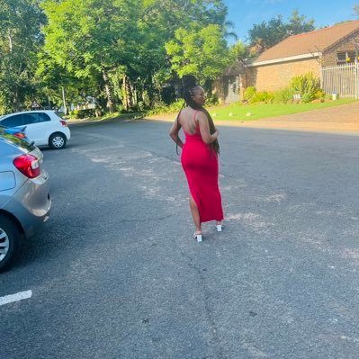 ThandoZondi4's profile picture. Social runner |Hiker🧗🏾‍♀️| Lover of music 🎷