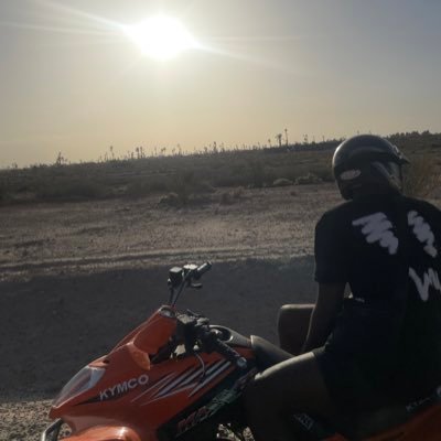 Anime Lover & ManchesterUnited Supporter snap:youruncle_doshy