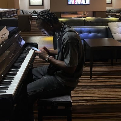 djinzinnn's profile picture. 