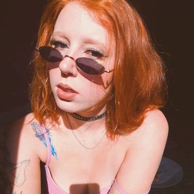 24y  🇧🇷
alt model 
natural redhead 
come check my links 😈 Instagram @lauraa_raquel_