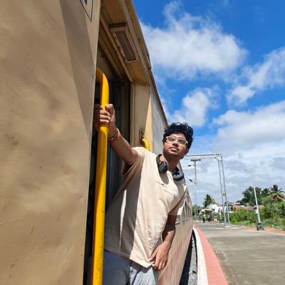 Hi this is Kalm a shutterbug/ photography enthusiast
insta - being_kaalm