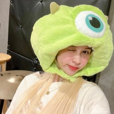 _punchyy_'s profile picture. 🎞️ 4EVE ෆ @Hannahrsb ꒰ 🌹 ꒱