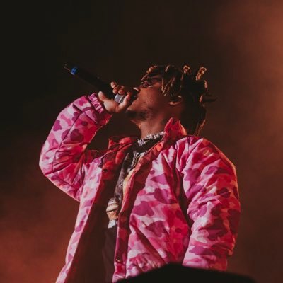 cursedheartss's profile picture. the party never ends