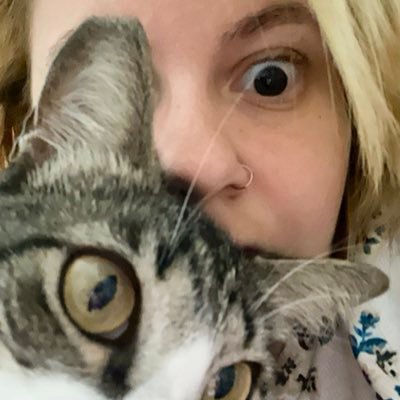 ironisas's profile picture. Figura anônima.